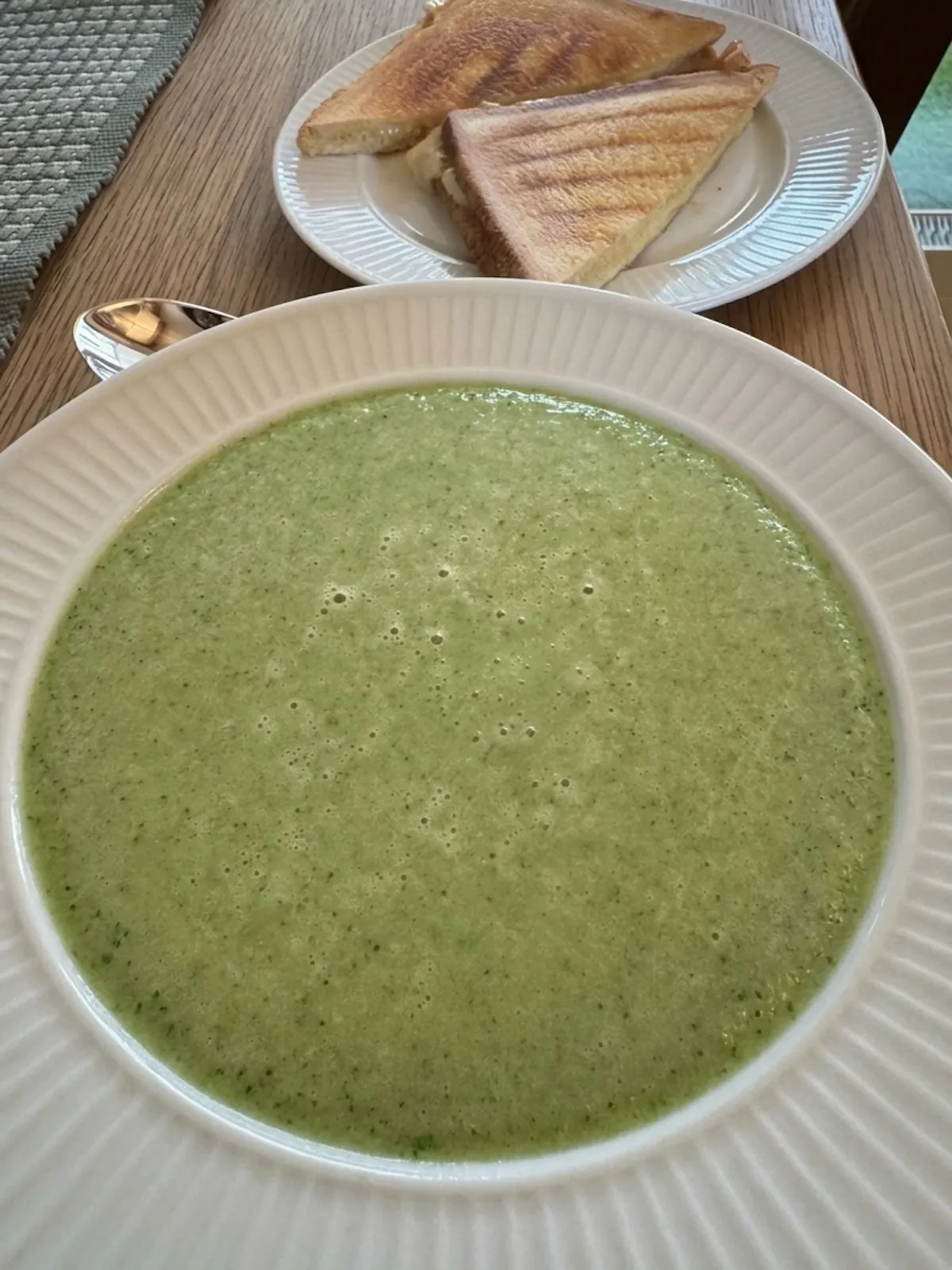 Broccoli-soppa på fryst broccoli